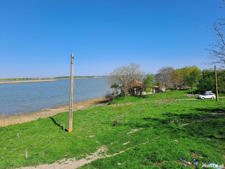 Teren de 1000 mp, în Sultana