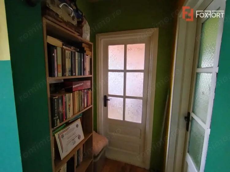 Apartament cu 4 camere semidecomandat, mobilat în Spitalul Județean