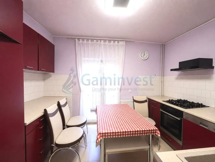 Apartament cu 3 camere decomandat, mobilat în Dacia