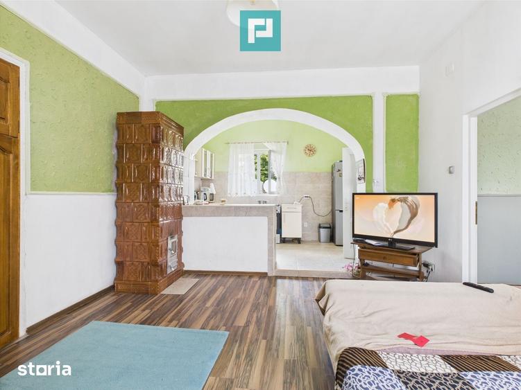 Casă cu 5 camere cu Teren 750 Mp în Micălaca