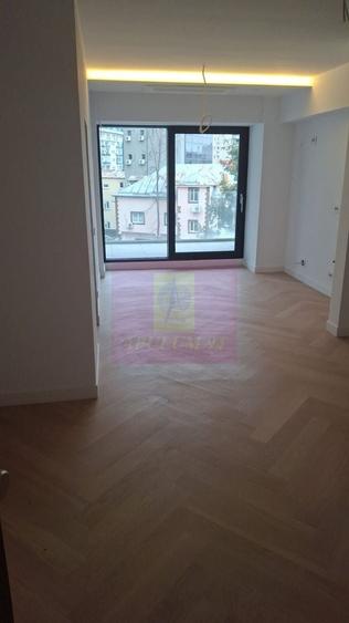 Apartament cu 3 camere decomandat în Unirii