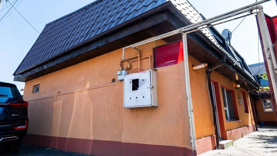 Casă de vânzare – 181 mp, 3 apartamente, 9 camere – București - 26