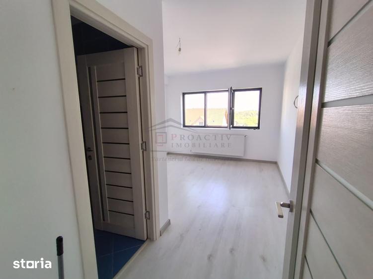 Apartament cu 3 camere în Ipotești