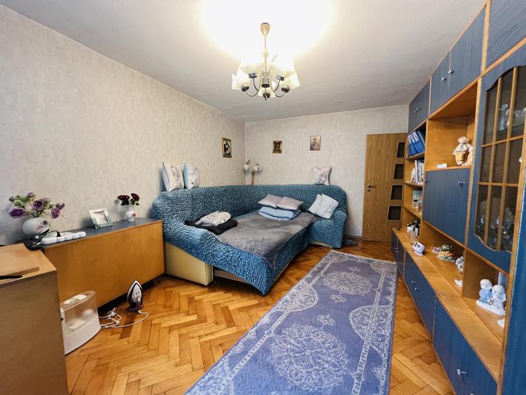 Apartament 3 camere, etaj 3, boxa - zona Torontalului - 9