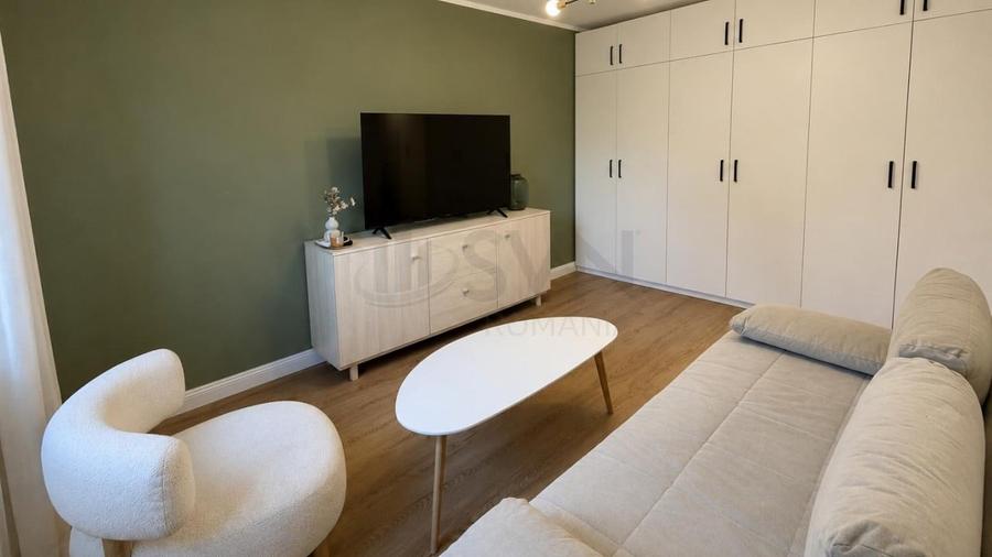 Apartament cu 2 camere semidecomandat, mobilat în Victoriei