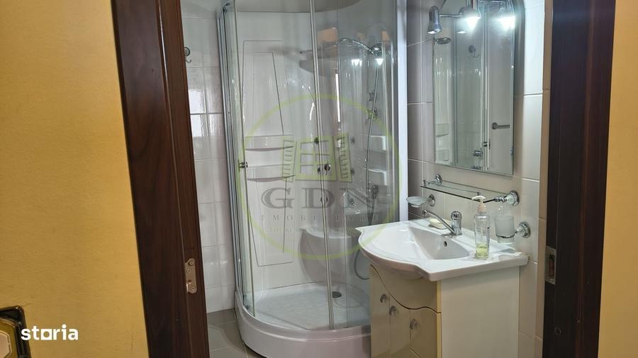 Apartament cu 2 camere decomandat în Predeal