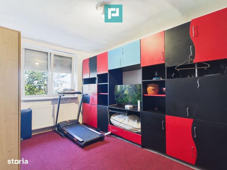 Apartament cu 2 camere decomandat în Zimandu Nou