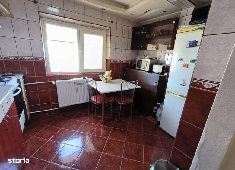 Garsonieră decomandată în Brâncoveanu