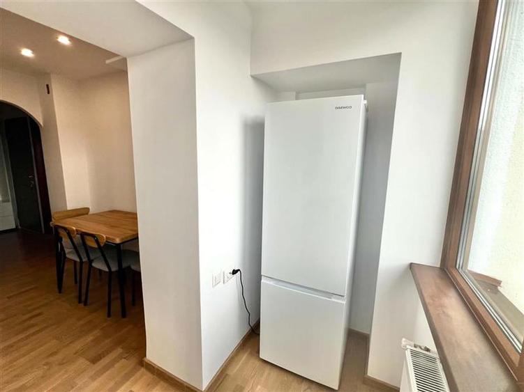 Apartament cu 2 camere decomandat, mobilat în Lenin