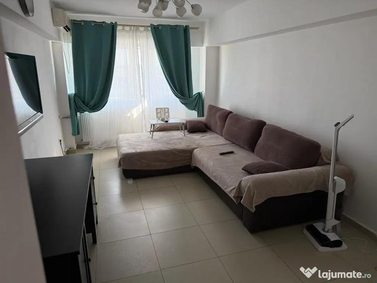 Apartament cu 3 camere decomandat în Mihai Bravu
