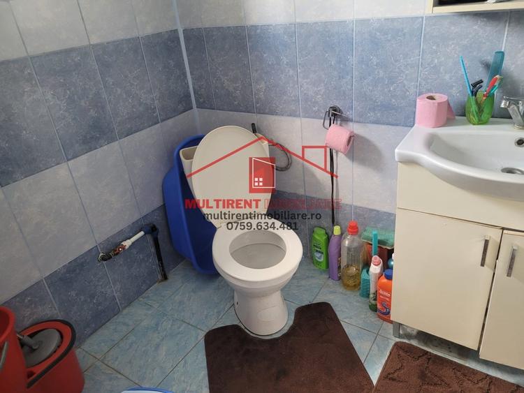 Casă individuală cu 3 camere cu Teren 2663 Mp în Telița