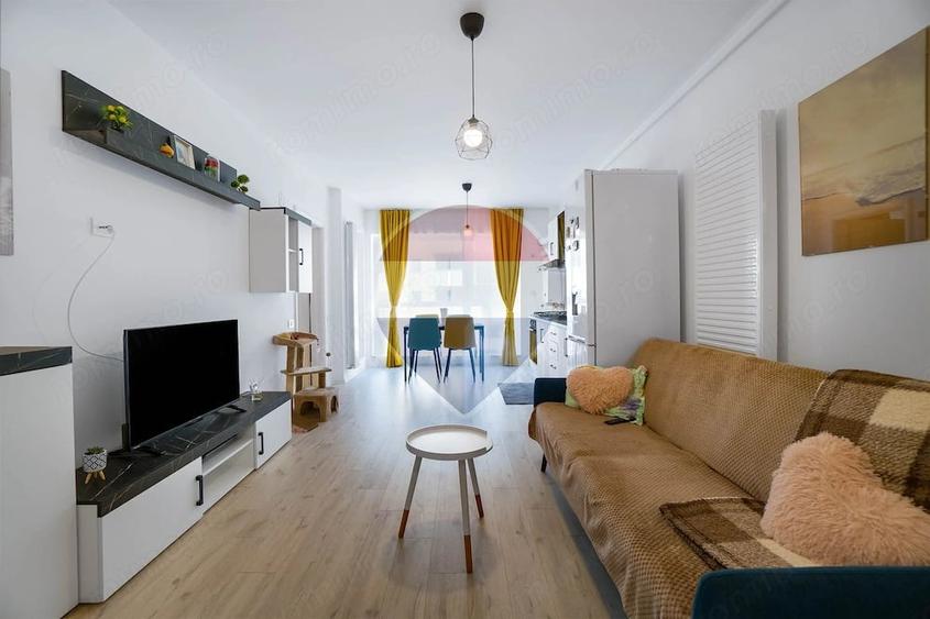 Apartament cu 2 camere semidecomandat în Sânpetru