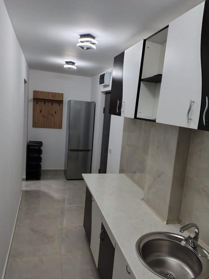 Garsonieră decomandată în Central