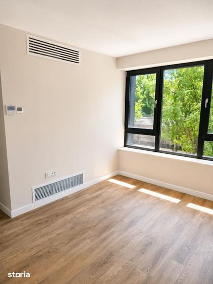 Casă cu 5 camere cu Teren 236 Mp în Exterior Vest