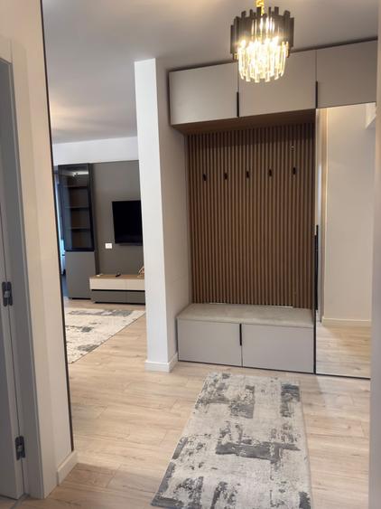 Apartament cu 2 camere decomandat, mobilat în Băneasa