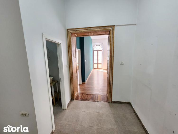 Apartament cu 2 camere în P-ța Unirii
