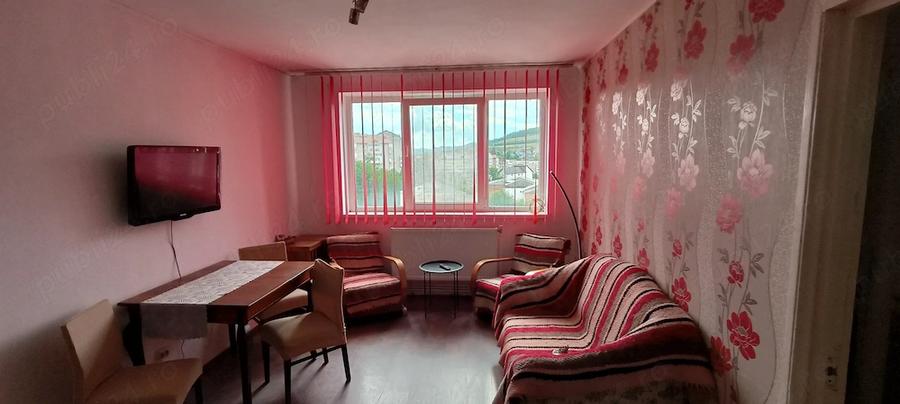 Apartament cu 2 camere semidecomandat în Dărmănești