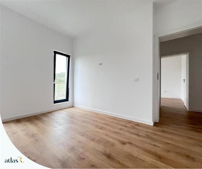 Casă individuală cu 4 camere cu Canalizare în Valea Adâncă