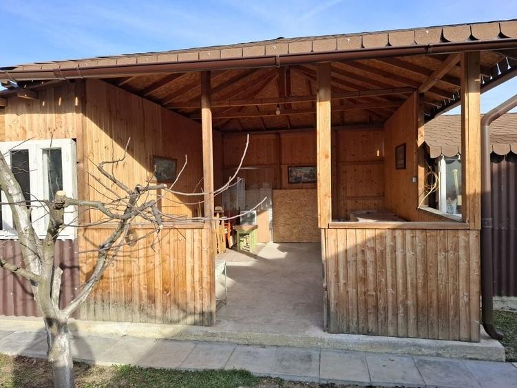Casă cu 3 camere cu Teren 800 Mp în Valea