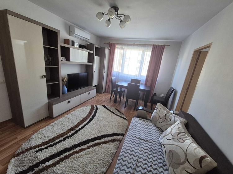 Apartament cu 2 camere semidecomandat în Central