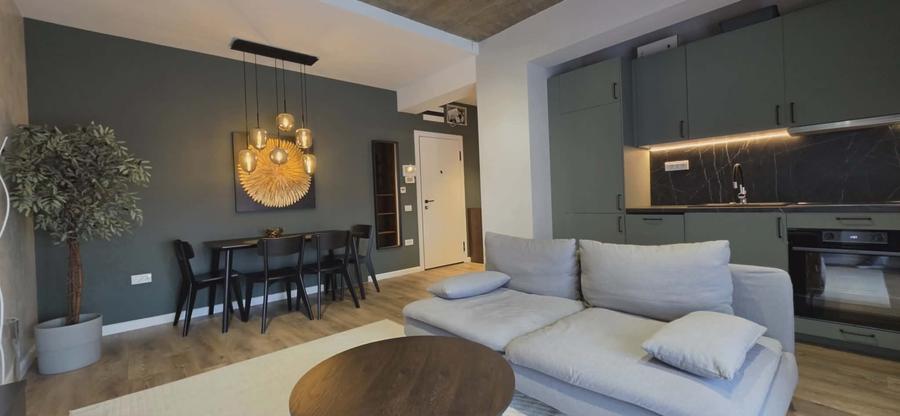 Apartament cu 2 camere decomandat în Calea Clujului