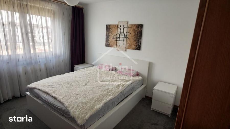 Apartament cu 2 camere decomandat în Tractorul