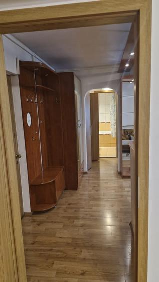 Apartament cu 2 camere decomandat în Drumul Sării