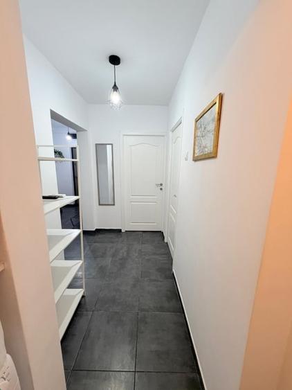 Apartament cu 3 camere decomandat, mobilat în Pantelimon