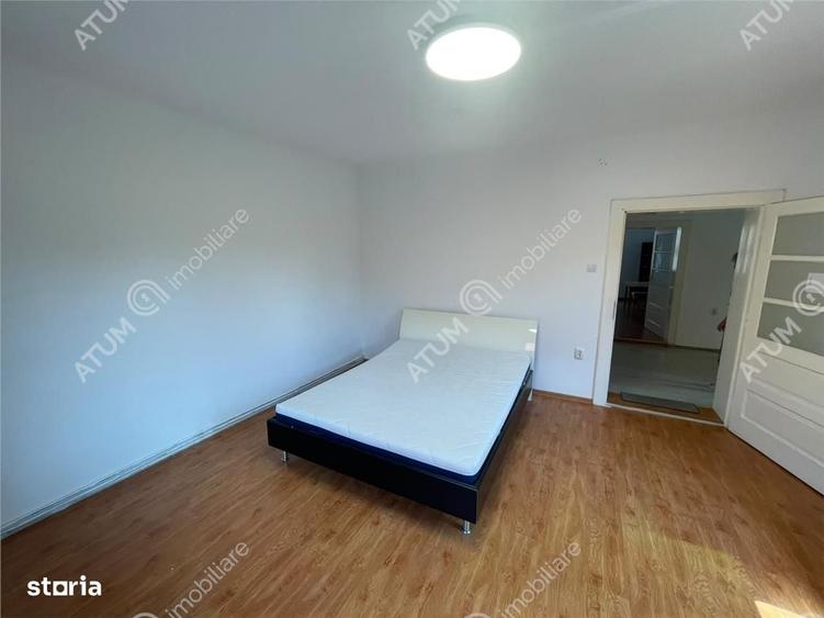 Apartament 3 camere decomandate curte comuna din zona Tiglari Sibiu - 8