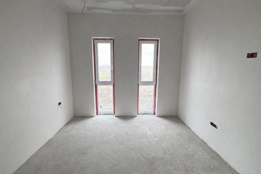 Apartament cu 3 camere decomandat în Torontalului