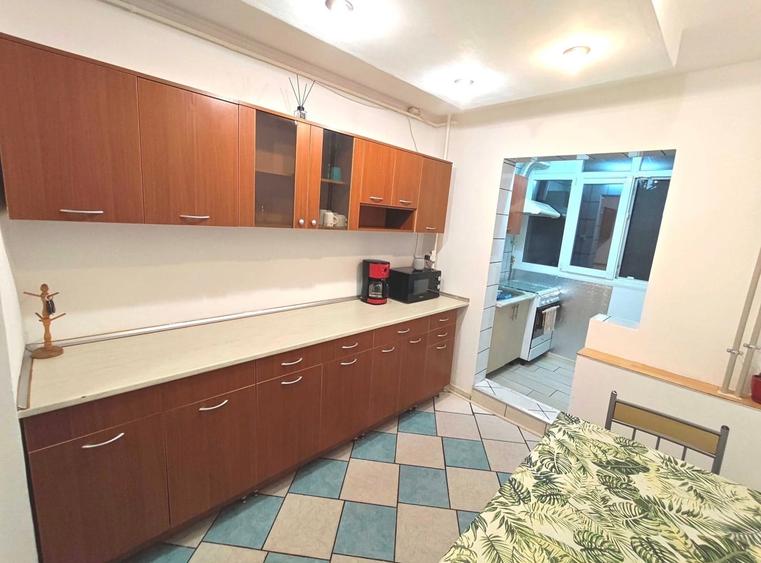 Închiriere apartament cu 3 camere Metrou Apărătorii Patriei - 4