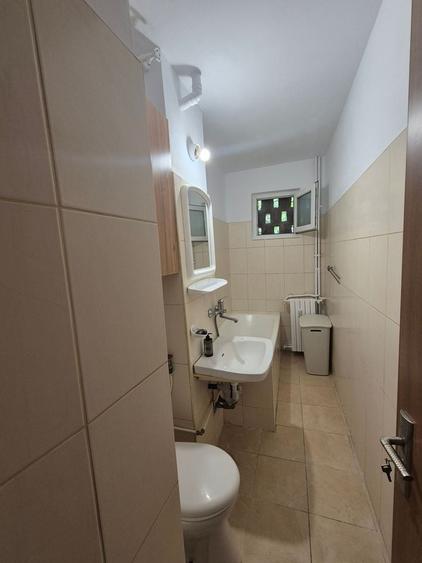 Apartament cu 2 camere nedecomandat, mobilat în Inel II