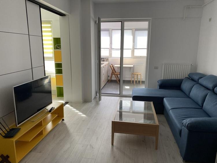 Apartament cu 2 camere decomandat în Exterior Vest