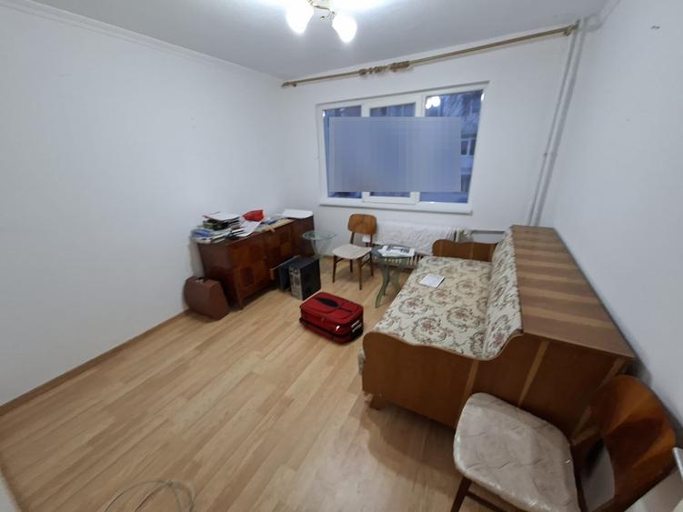 Apartament cu 2 camere semidecomandat, mobilat în Tătărași — fotografia 1