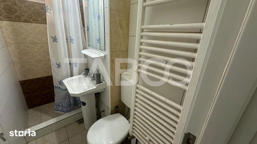 Apartament cu 3 camere semidecomandat, mobilat în Mihai Viteazul