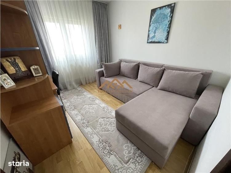 Apartament cu 3 camere decomandat în Obcini
