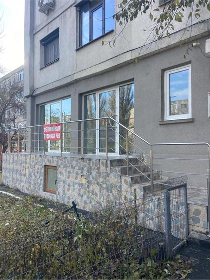 Spațiu comercial, de 48 mp, în Micro 39