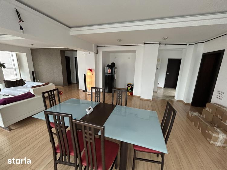 Apartament cu 3 camere decomandat în Tomis Nord