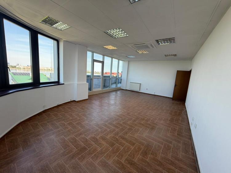 Birou, de 277.92001342773 mp, în Splaiul Independenței
