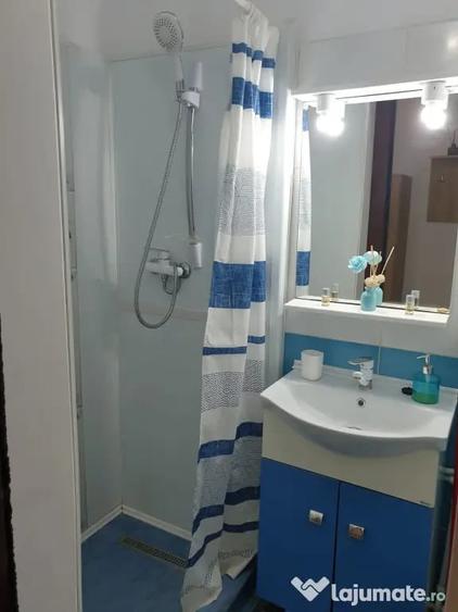 Garsonieră decomandată în Central