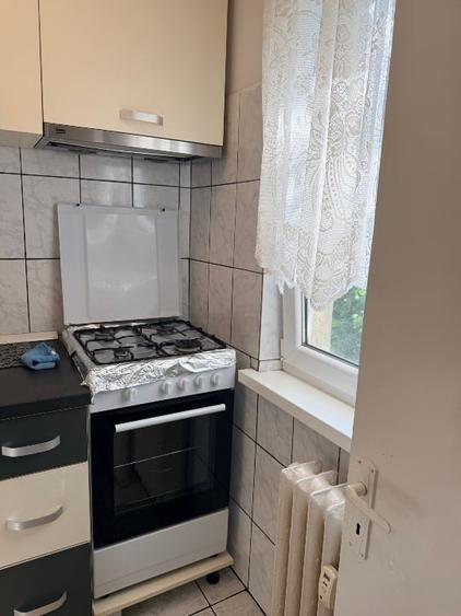 Apartament cu 2 camere semidecomandat, mobilat în Inel II