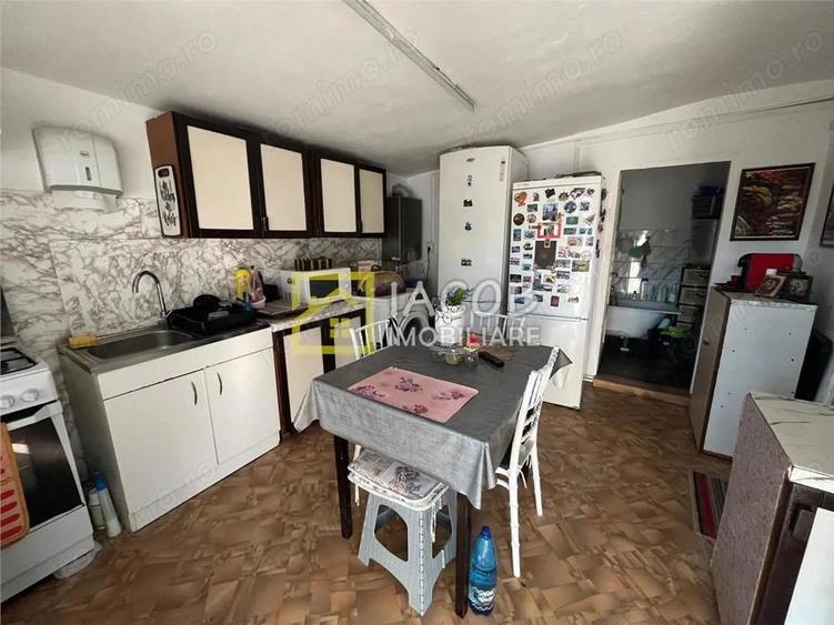 Casă cu 3 camere cu Teren 1010 Mp în Central