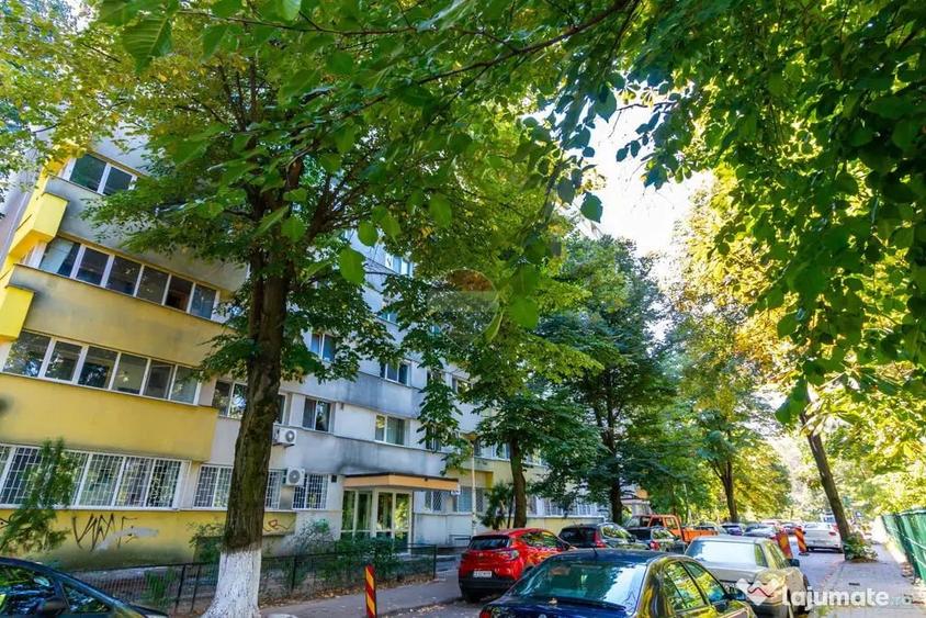 Apartament cu 2 camere decomandat în Bucureștii Noi