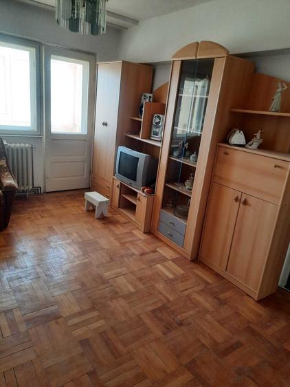 Apartament cu 2 camere nedecomandat în Central