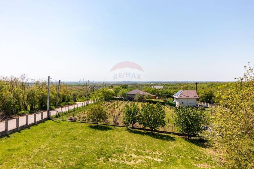 Casă individuală cu 7 camere cu Teren 1000 Mp în Gâlmeia