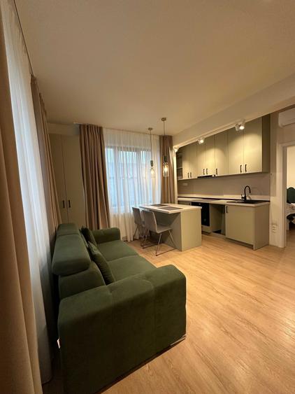 Apartament cu 2 camere semidecomandat în Andronache