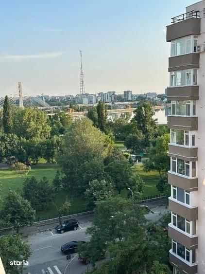 Apartament cu 2 camere decomandat în Crângași