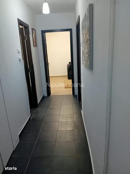 Apartament cu 2 camere decomandat în Titan