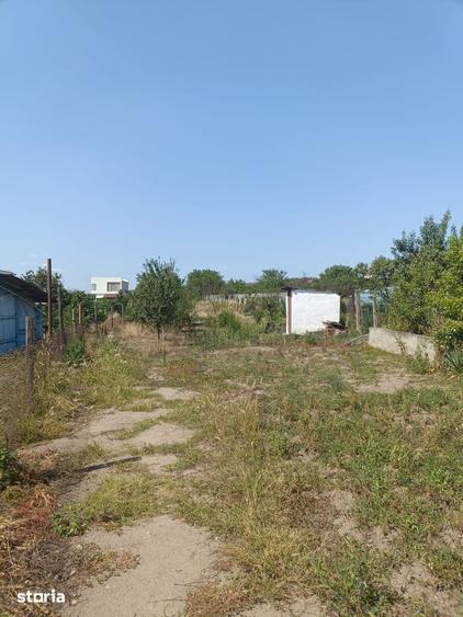 Teren de 1405 mp, în Central
