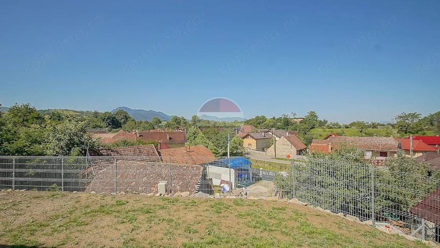 Casa noua langa Bra?ov, curte insorita ?i vedere panoramica - 18